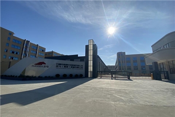 迎高溫 戰酷暑 幹勁不減忙生產